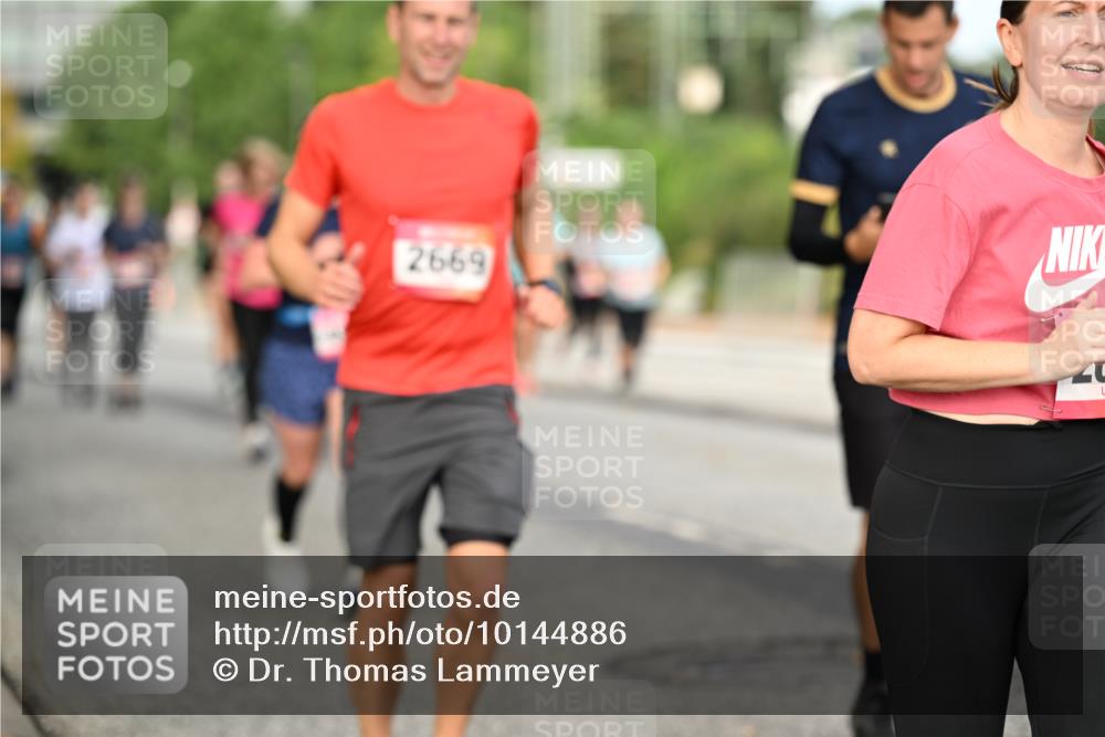 06.09.2026 - CURREX Alsterlauf Dr. Thomas Lammeyer http://msf.ph/oto/10144886 06.09.2026 10:17:18 Laufen 6997 meine-sportfotos.de