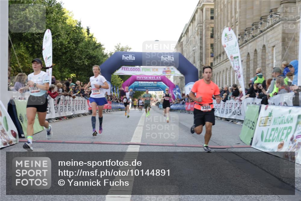 06.09.2026 - CURREX Alsterlauf Yannick Fuchs http://msf.ph/oto/10144891 06.09.2026 09:47:31 Ziel 2865, 2953, 3386, 4313, 4441, 4674, 4863, 5309, 5389, 5407, 5645, 5729, 6021 meine-sportfotos.de