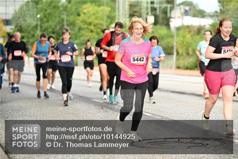 06.09.2026 - CURREX Alsterlauf Dr. Thomas Lammeyer http://msf.ph/oto/10144925 06.09.2026 10:17:23 Laufen 3, 5, 5442, 5121 meine-sportfotos.de