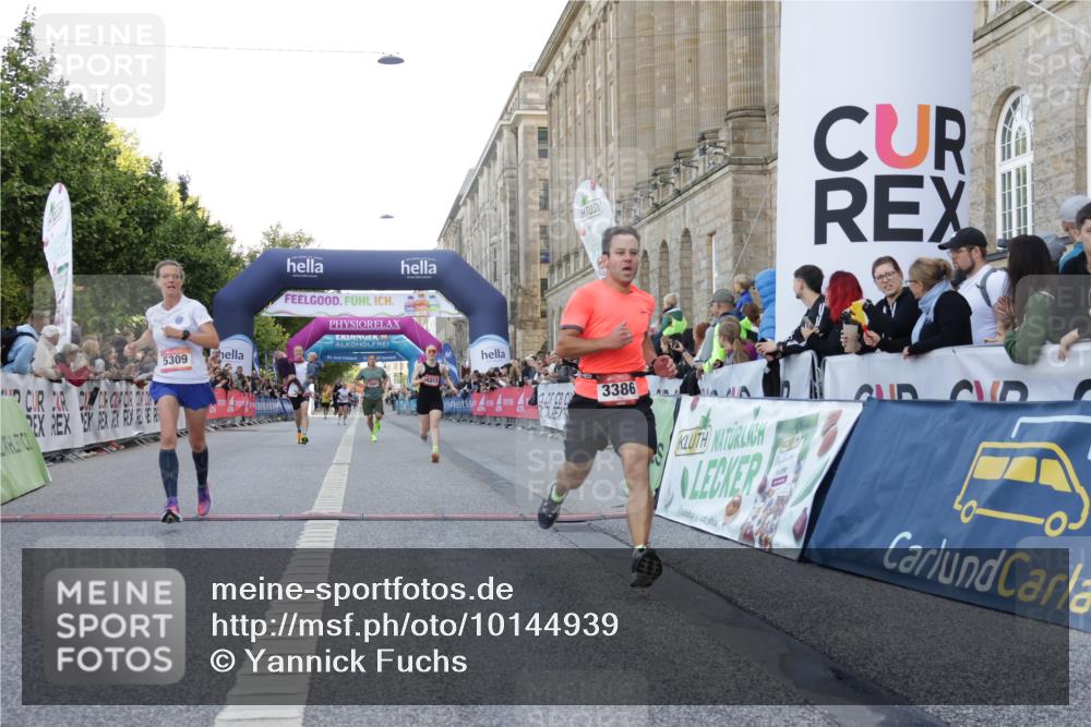 06.09.2026 - CURREX Alsterlauf Yannick Fuchs http://msf.ph/oto/10144939 06.09.2026 09:47:31 Ziel 2865, 2953, 3386, 4313, 4441, 4674, 4863, 5309, 5389, 5407, 5645, 5729, 6021 meine-sportfotos.de