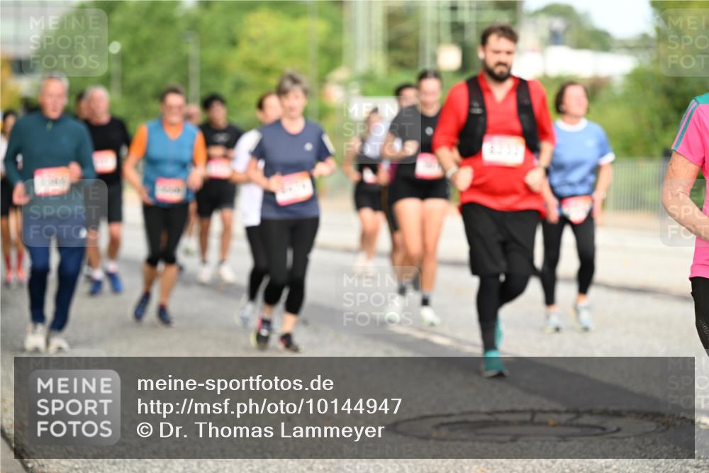 06.09.2026 - CURREX Alsterlauf Dr. Thomas Lammeyer http://msf.ph/oto/10144947 06.09.2026 10:17:25 Laufen  meine-sportfotos.de