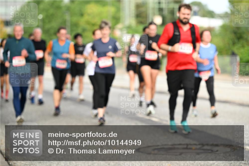 06.09.2026 - CURREX Alsterlauf Dr. Thomas Lammeyer http://msf.ph/oto/10144949 06.09.2026 10:17:25 Laufen  meine-sportfotos.de