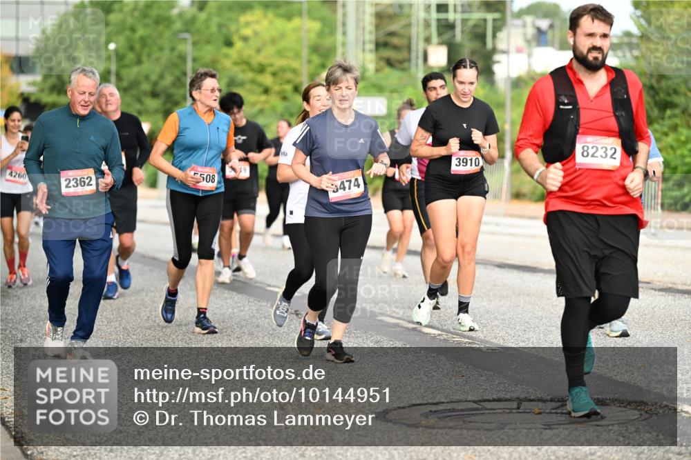 06.09.2026 - CURREX Alsterlauf Dr. Thomas Lammeyer http://msf.ph/oto/10144951 06.09.2026 10:17:25 Laufen 4260, 2362, 5508, 474, 3910, 8232 meine-sportfotos.de