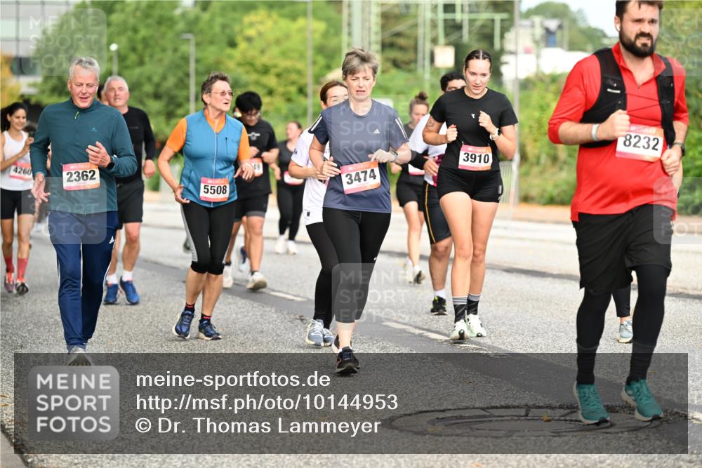 06.09.2026 - CURREX Alsterlauf Dr. Thomas Lammeyer http://msf.ph/oto/10144953 06.09.2026 10:17:25 Laufen 4260, 2362, 5508, 3474, 3910, 40, 8232 meine-sportfotos.de