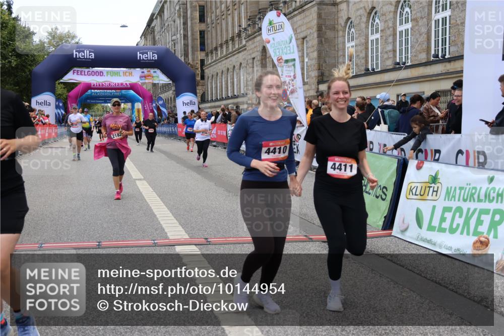 06.09.2026 - CURREX Alsterlauf Strokosch-Dieckow http://msf.ph/oto/10144954 06.09.2026 10:20:52 Ziel 2146, 2182, 4171, 4410, 4411, 4666, 5180, 5336, 5337, 6177 meine-sportfotos.de