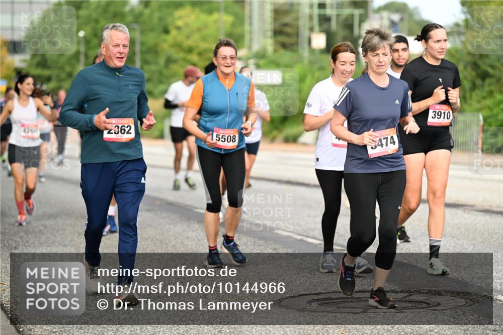 06.09.2026 - CURREX Alsterlauf Dr. Thomas Lammeyer http://msf.ph/oto/10144966 06.09.2026 10:17:27 Laufen 4260, 2362, 5508, 474, 3910 meine-sportfotos.de