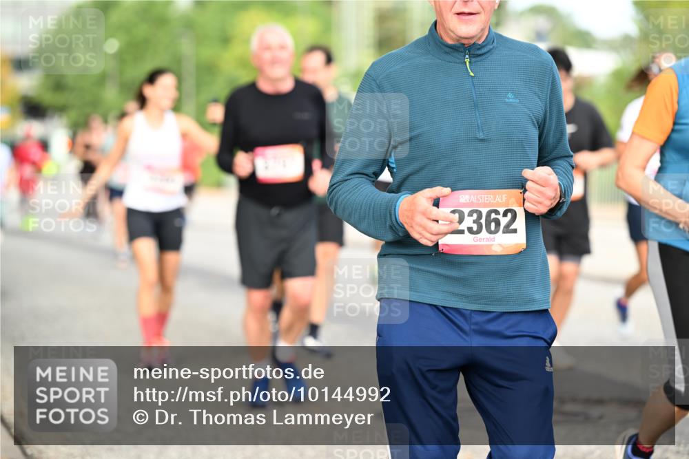 06.09.2026 - CURREX Alsterlauf Dr. Thomas Lammeyer http://msf.ph/oto/10144992 06.09.2026 10:17:29 Laufen 2362 meine-sportfotos.de