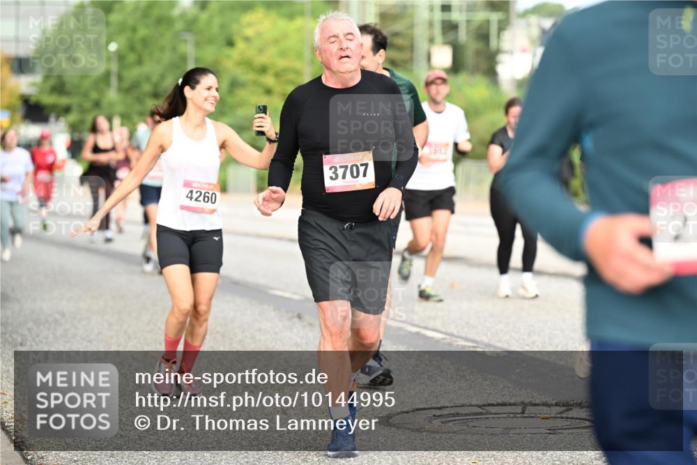 06.09.2026 - CURREX Alsterlauf Dr. Thomas Lammeyer http://msf.ph/oto/10144995 06.09.2026 10:17:30 Laufen 4260, 3707 meine-sportfotos.de