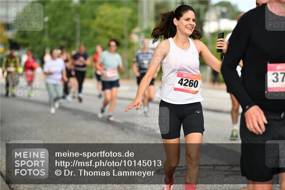 06.09.2026 - CURREX Alsterlauf Dr. Thomas Lammeyer http://msf.ph/oto/10145013 06.09.2026 10:17:32 Laufen 4260, 37 meine-sportfotos.de