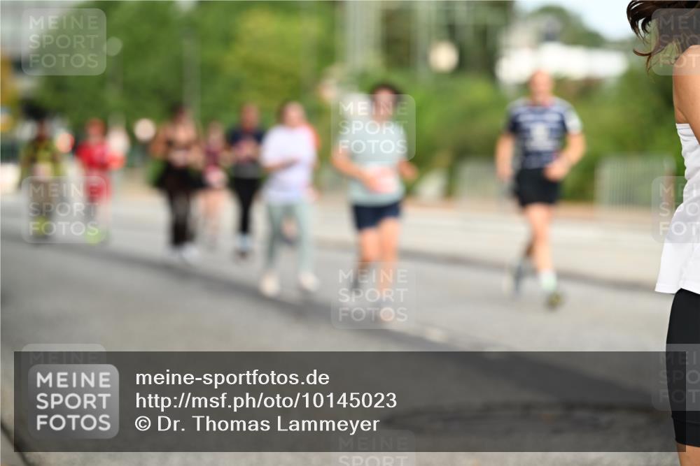 06.09.2026 - CURREX Alsterlauf Dr. Thomas Lammeyer http://msf.ph/oto/10145023 06.09.2026 10:17:33 Laufen  meine-sportfotos.de