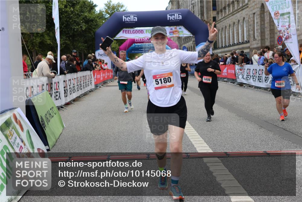 06.09.2026 - CURREX Alsterlauf Strokosch-Dieckow http://msf.ph/oto/10145068 06.09.2026 10:20:58 Ziel 2146, 2182, 2885, 4410, 4411, 4666, 5136, 5180, 5806, 6403, 6404 meine-sportfotos.de