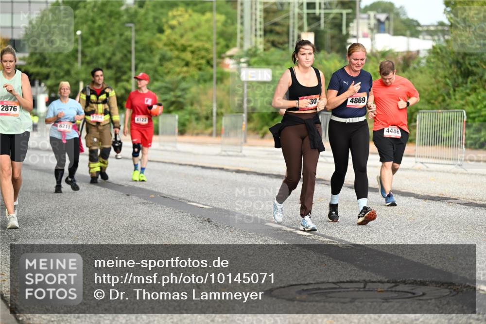 06.09.2026 - CURREX Alsterlauf Dr. Thomas Lammeyer http://msf.ph/oto/10145071 06.09.2026 10:17:38 Laufen 2876, 6211, 4122, 30, 30, 4869, 4486 meine-sportfotos.de
