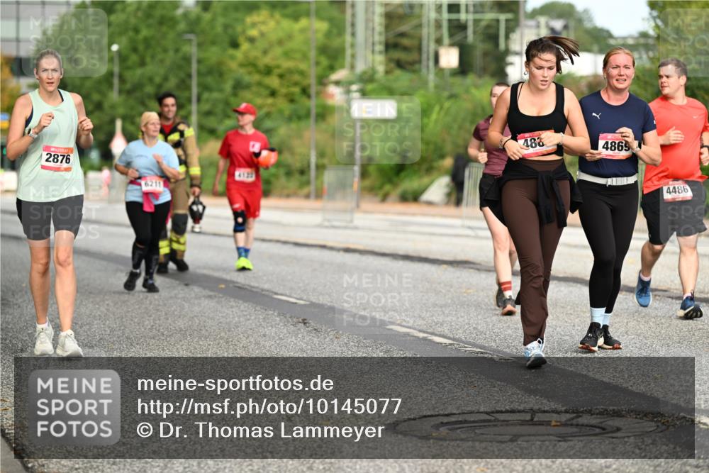06.09.2026 - CURREX Alsterlauf Dr. Thomas Lammeyer http://msf.ph/oto/10145077 06.09.2026 10:17:39 Laufen 2876, 4129, 6211, 488, 4869, 4486 meine-sportfotos.de