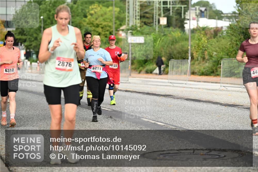 06.09.2026 - CURREX Alsterlauf Dr. Thomas Lammeyer http://msf.ph/oto/10145092 06.09.2026 10:17:42 Laufen 2876, 6211, 6310, 122, 448 meine-sportfotos.de