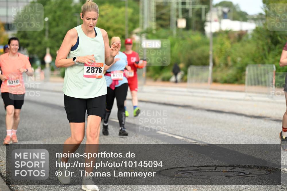 06.09.2026 - CURREX Alsterlauf Dr. Thomas Lammeyer http://msf.ph/oto/10145094 06.09.2026 10:17:42 Laufen 6310, 2876, 6211 meine-sportfotos.de