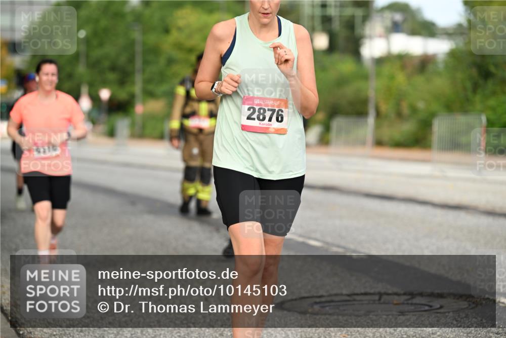 06.09.2026 - CURREX Alsterlauf Dr. Thomas Lammeyer http://msf.ph/oto/10145103 06.09.2026 10:17:43 Laufen 2876 meine-sportfotos.de