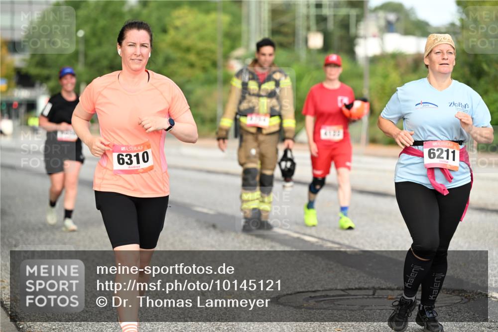 06.09.2026 - CURREX Alsterlauf Dr. Thomas Lammeyer http://msf.ph/oto/10145121 06.09.2026 10:17:45 Laufen 6310, 2015, 6211 meine-sportfotos.de