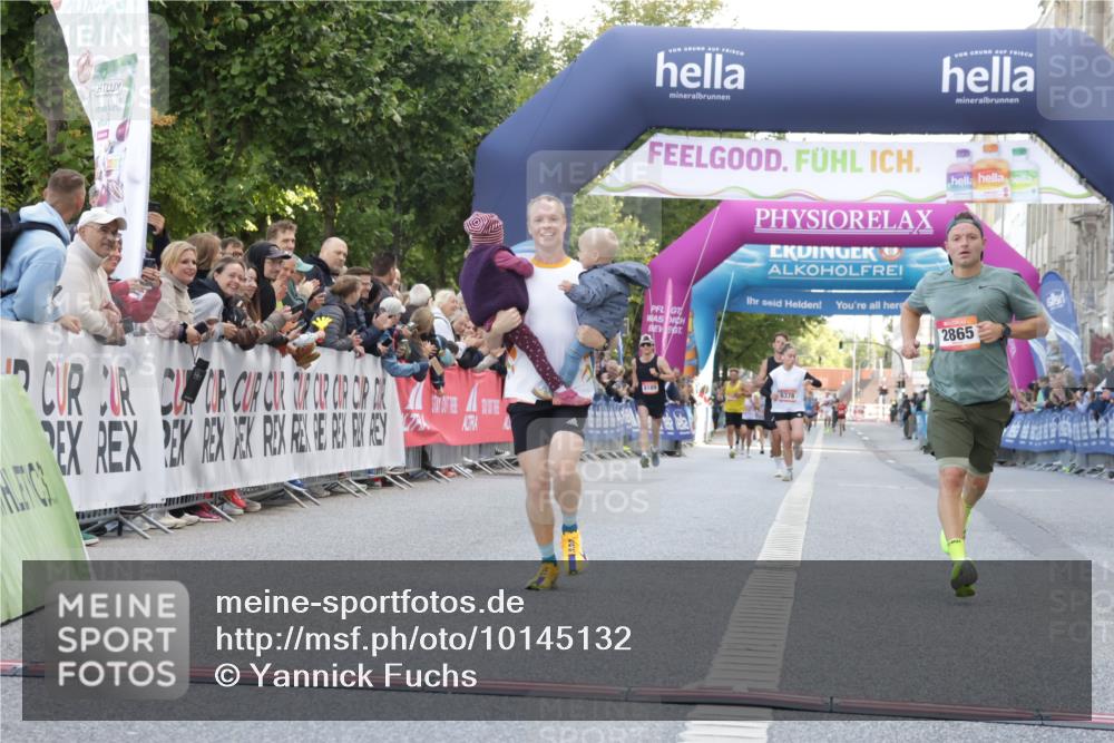 06.09.2026 - CURREX Alsterlauf Yannick Fuchs http://msf.ph/oto/10145132 06.09.2026 09:47:34 Ziel 2865, 2953, 3386, 4313, 4863, 5309, 5389, 5407, 5729, 5863, 6021 meine-sportfotos.de