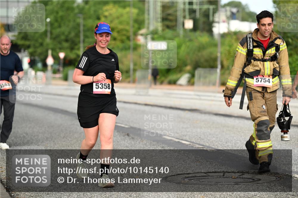 06.09.2026 - CURREX Alsterlauf Dr. Thomas Lammeyer http://msf.ph/oto/10145140 06.09.2026 10:17:48 Laufen 5563, 5358, 5754 meine-sportfotos.de