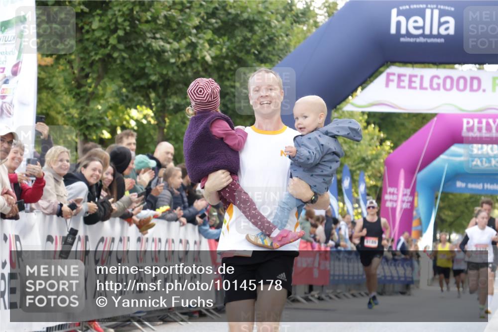 06.09.2026 - CURREX Alsterlauf Yannick Fuchs http://msf.ph/oto/10145178 06.09.2026 09:47:35 Ziel 2865, 2953, 3386, 4313, 4863, 5309, 5407, 5729, 5863, 6021 meine-sportfotos.de