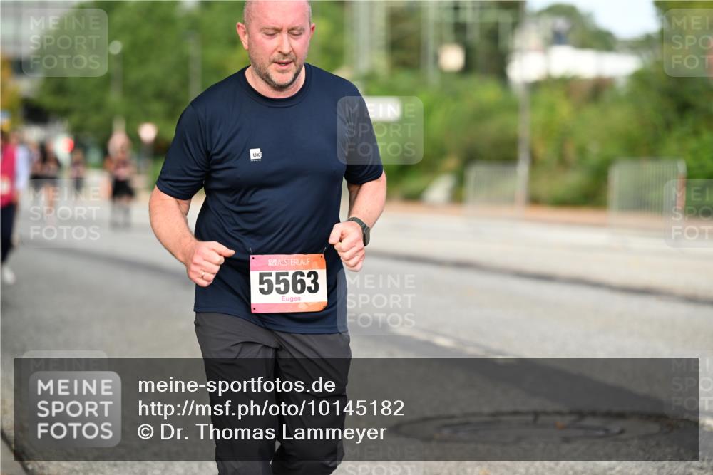 06.09.2026 - CURREX Alsterlauf Dr. Thomas Lammeyer http://msf.ph/oto/10145182 06.09.2026 10:17:53 Laufen 5563 meine-sportfotos.de