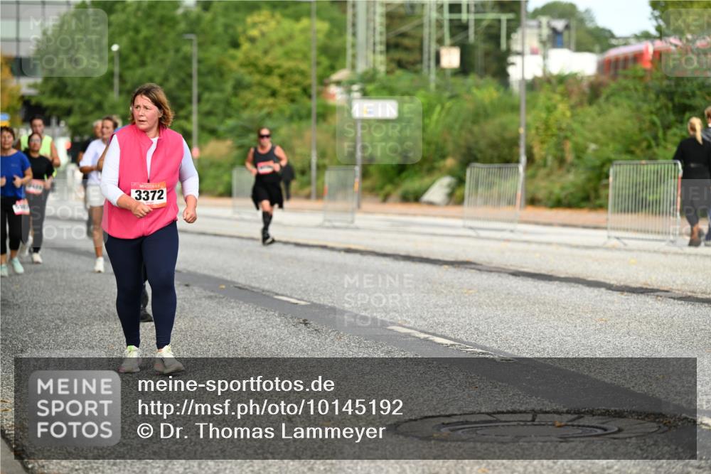 06.09.2026 - CURREX Alsterlauf Dr. Thomas Lammeyer http://msf.ph/oto/10145192 06.09.2026 10:17:58 Laufen 3372 meine-sportfotos.de
