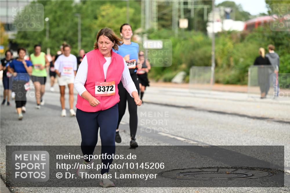 06.09.2026 - CURREX Alsterlauf Dr. Thomas Lammeyer http://msf.ph/oto/10145206 06.09.2026 10:17:59 Laufen 3372, 259 meine-sportfotos.de
