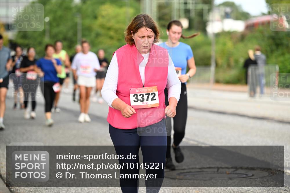 06.09.2026 - CURREX Alsterlauf Dr. Thomas Lammeyer http://msf.ph/oto/10145221 06.09.2026 10:18:01 Laufen 3372 meine-sportfotos.de