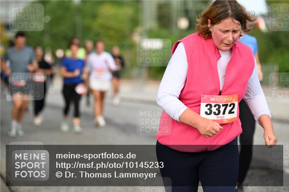 06.09.2026 - CURREX Alsterlauf Dr. Thomas Lammeyer http://msf.ph/oto/10145233 06.09.2026 10:18:02 Laufen 3372 meine-sportfotos.de