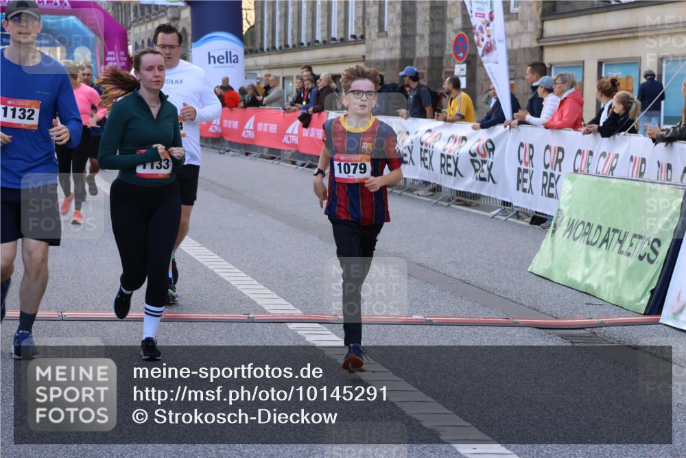 06.09.2026 - CURREX Alsterlauf Strokosch-Dieckow http://msf.ph/oto/10145291 06.09.2026 11:51:17 Ziel 1079, 1103, 1129, 1178, 1179, 1180, 1182, 1314, 4444, 8184, 8251, 8285, 8312, 8335 meine-sportfotos.de
