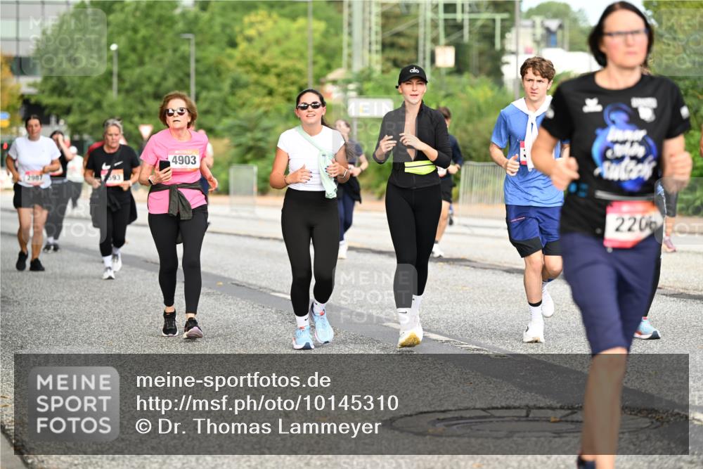 06.09.2026 - CURREX Alsterlauf Dr. Thomas Lammeyer http://msf.ph/oto/10145310 06.09.2026 10:18:10 Laufen 2987, 4903, 220 meine-sportfotos.de