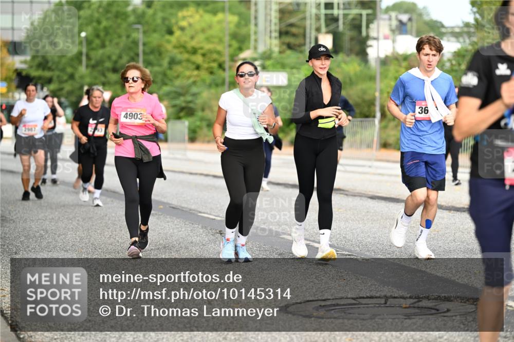 06.09.2026 - CURREX Alsterlauf Dr. Thomas Lammeyer http://msf.ph/oto/10145314 06.09.2026 10:18:10 Laufen 2007, 4903, 36 meine-sportfotos.de