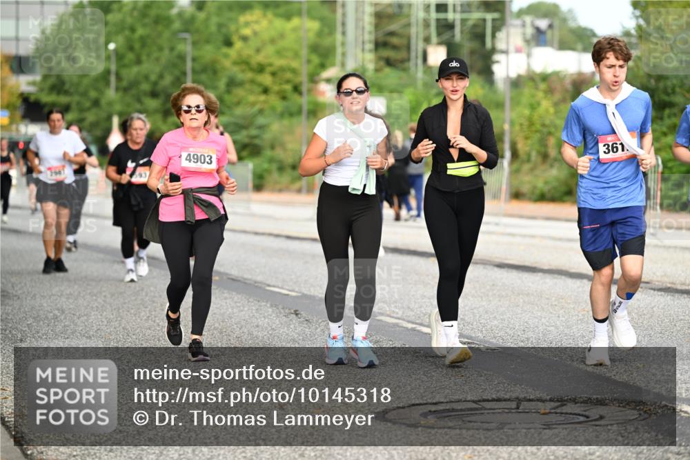 06.09.2026 - CURREX Alsterlauf Dr. Thomas Lammeyer http://msf.ph/oto/10145318 06.09.2026 10:18:11 Laufen 4903, 361 meine-sportfotos.de