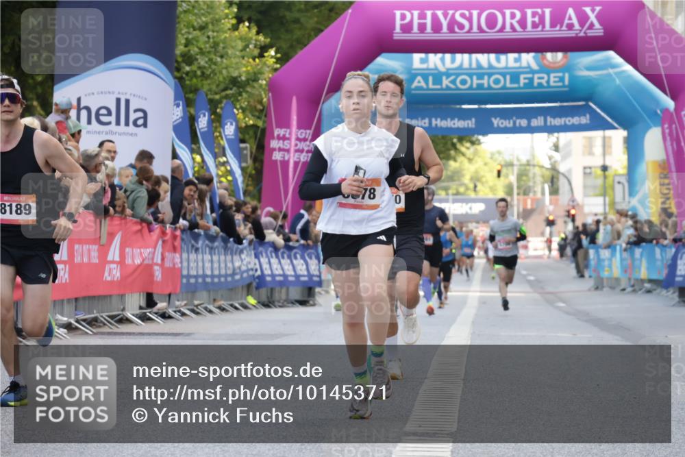 06.09.2026 - CURREX Alsterlauf Yannick Fuchs http://msf.ph/oto/10145371 06.09.2026 09:47:39 Ziel 2850, 2865, 2953, 3386, 4313, 5309, 5863, 6378, 8189 meine-sportfotos.de