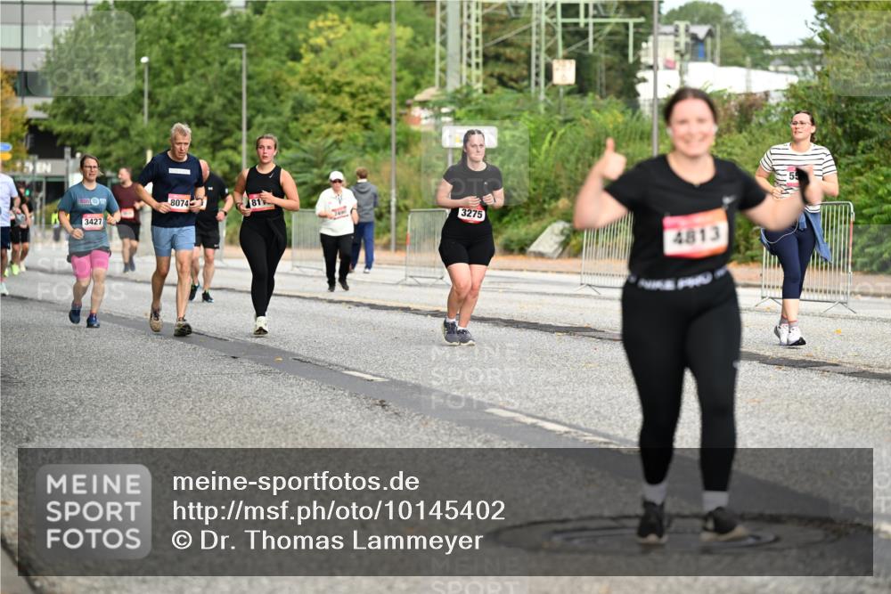 06.09.2026 - CURREX Alsterlauf Dr. Thomas Lammeyer http://msf.ph/oto/10145402 06.09.2026 10:18:20 Laufen 3427, 8074, 81, 3275, 4813 meine-sportfotos.de