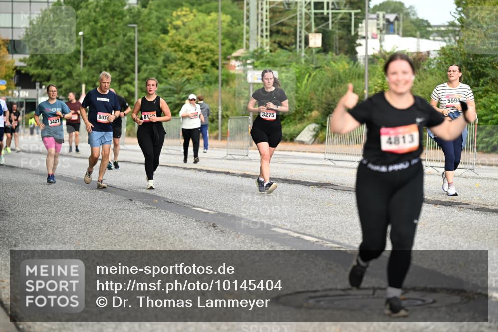 06.09.2026 - CURREX Alsterlauf Dr. Thomas Lammeyer http://msf.ph/oto/10145404 06.09.2026 10:18:20 Laufen 3427, 8074, 81, 3275, 4813, 5594 meine-sportfotos.de