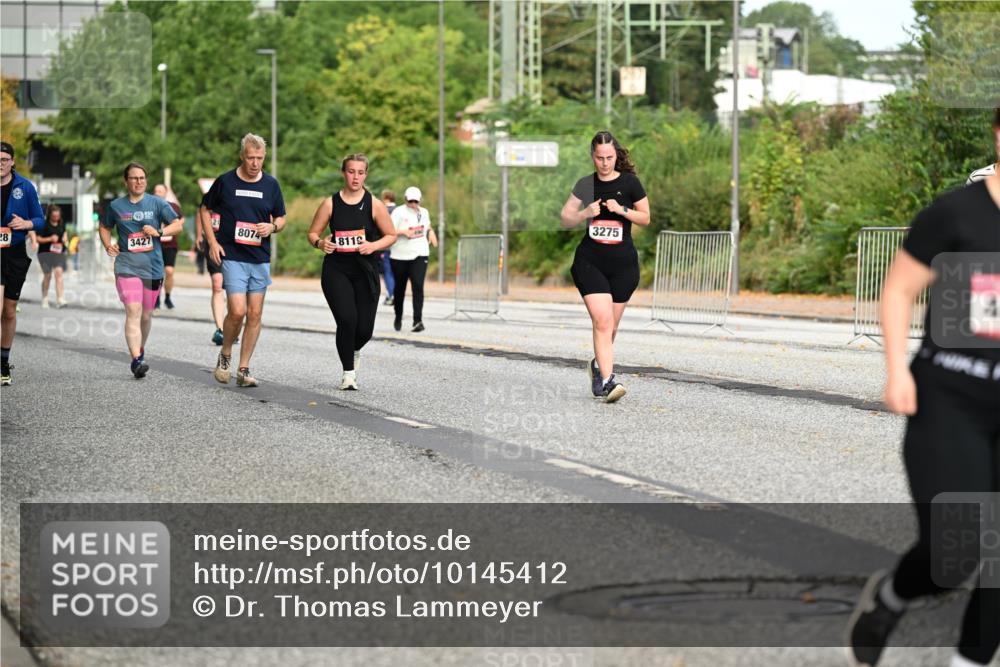 06.09.2026 - CURREX Alsterlauf Dr. Thomas Lammeyer http://msf.ph/oto/10145412 06.09.2026 10:18:21 Laufen 28, 3427, 8074, 3275, 8119 meine-sportfotos.de