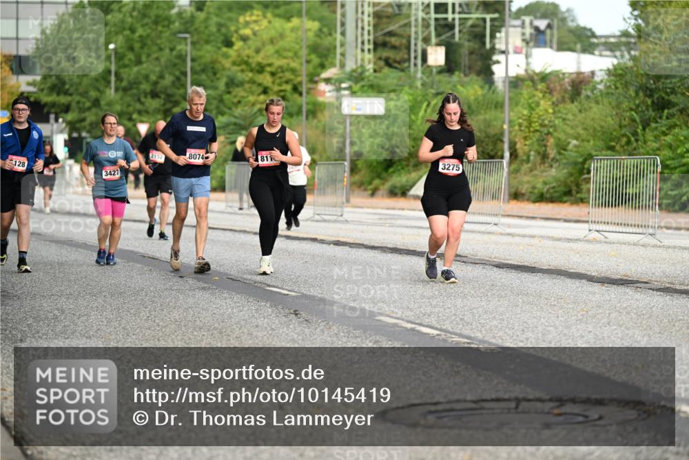 06.09.2026 - CURREX Alsterlauf Dr. Thomas Lammeyer http://msf.ph/oto/10145419 06.09.2026 10:18:21 Laufen 2152, 8074, 811, 3275, 128, 3427 meine-sportfotos.de