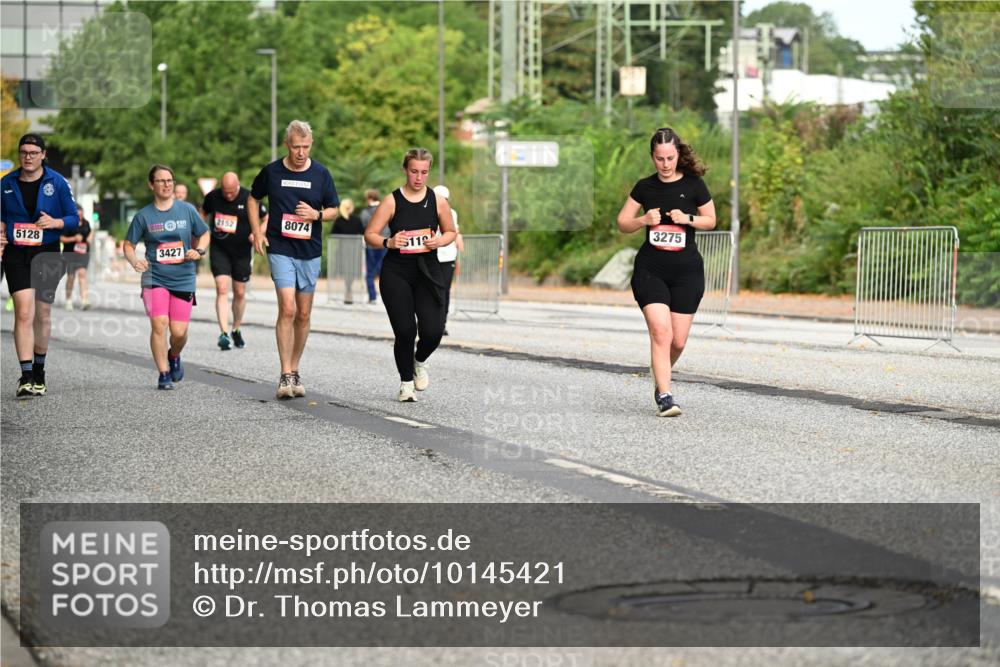 06.09.2026 - CURREX Alsterlauf Dr. Thomas Lammeyer http://msf.ph/oto/10145421 06.09.2026 10:18:22 Laufen 5128, 3427, 2152, 8074, 119, 3275 meine-sportfotos.de