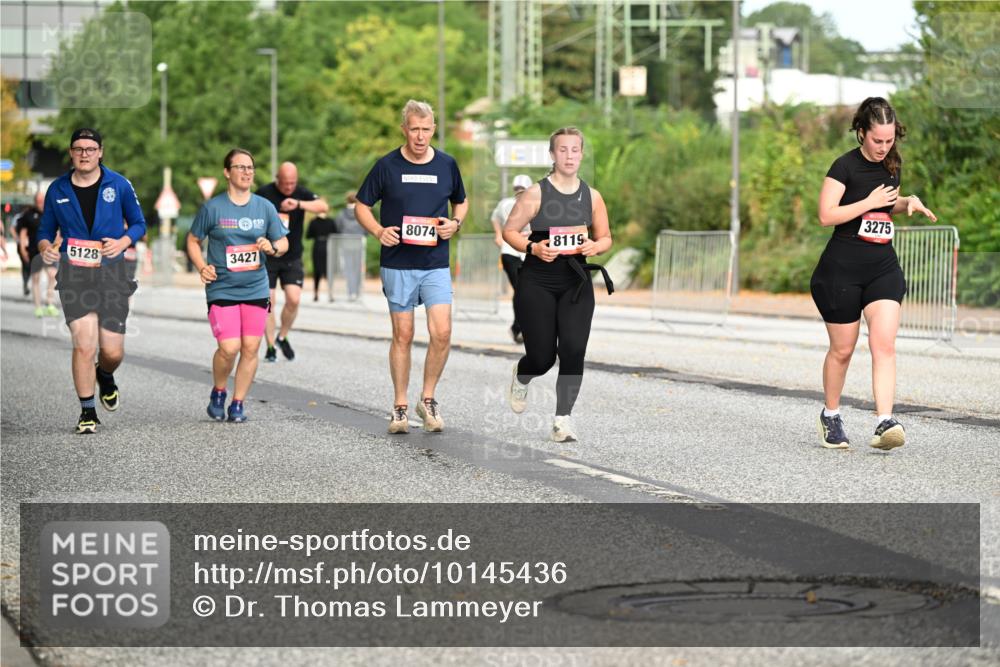 06.09.2026 - CURREX Alsterlauf Dr. Thomas Lammeyer http://msf.ph/oto/10145436 06.09.2026 10:18:23 Laufen 5128, 3427, 8074, 8119, 3275 meine-sportfotos.de