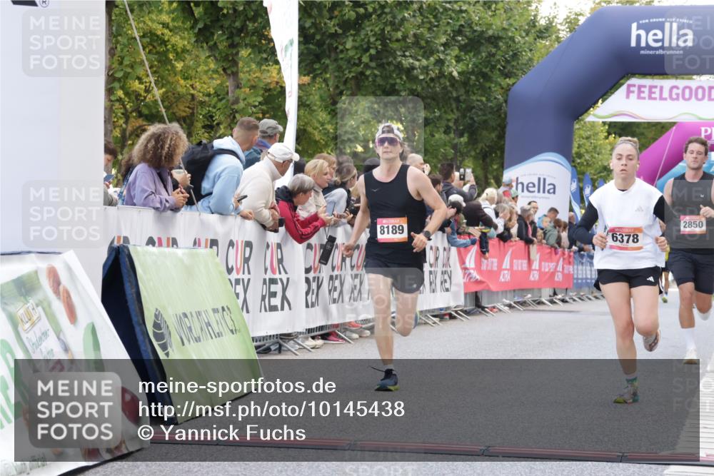 06.09.2026 - CURREX Alsterlauf Yannick Fuchs http://msf.ph/oto/10145438 06.09.2026 09:47:40 Ziel 2850, 2865, 4313, 5863, 6378, 8189 meine-sportfotos.de
