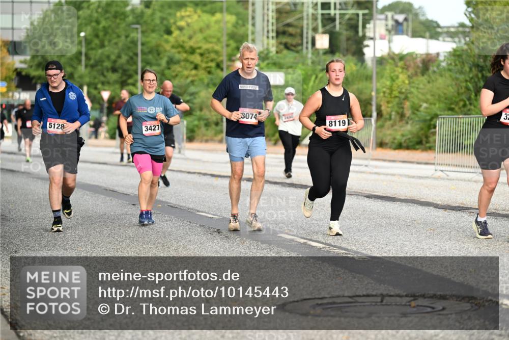 06.09.2026 - CURREX Alsterlauf Dr. Thomas Lammeyer http://msf.ph/oto/10145443 06.09.2026 10:18:24 Laufen 5128, 3074, 3427, 8119, 32 meine-sportfotos.de