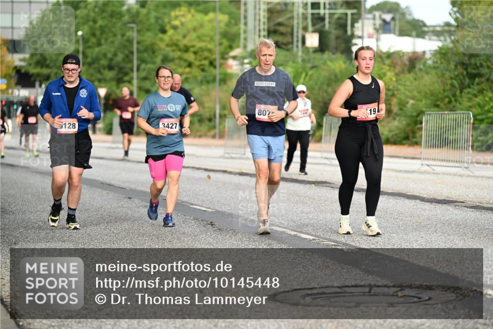 06.09.2026 - CURREX Alsterlauf Dr. Thomas Lammeyer http://msf.ph/oto/10145448 06.09.2026 10:18:25 Laufen 128, 3427, 807, 19 meine-sportfotos.de