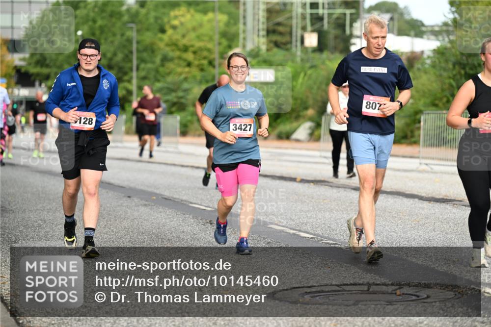 06.09.2026 - CURREX Alsterlauf Dr. Thomas Lammeyer http://msf.ph/oto/10145460 06.09.2026 10:18:26 Laufen 128, 3427, 807 meine-sportfotos.de