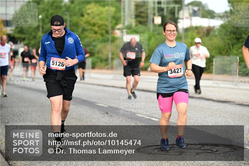 06.09.2026 - CURREX Alsterlauf Dr. Thomas Lammeyer http://msf.ph/oto/10145474 06.09.2026 10:18:27 Laufen 5128, 3427 meine-sportfotos.de