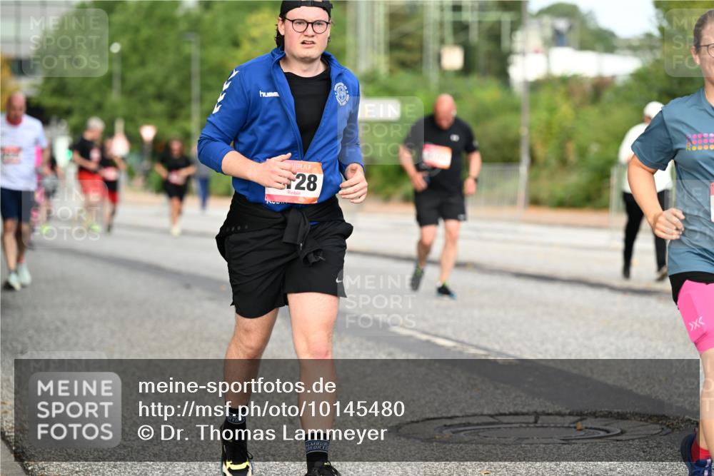 06.09.2026 - CURREX Alsterlauf Dr. Thomas Lammeyer http://msf.ph/oto/10145480 06.09.2026 10:18:28 Laufen 28 meine-sportfotos.de