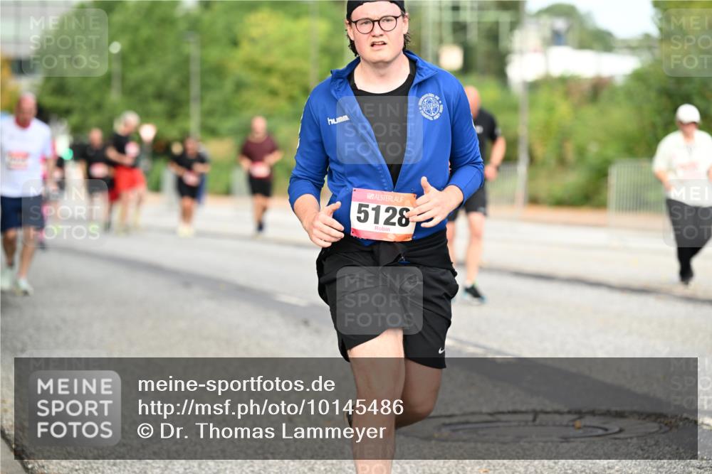 06.09.2026 - CURREX Alsterlauf Dr. Thomas Lammeyer http://msf.ph/oto/10145486 06.09.2026 10:18:29 Laufen 5128 meine-sportfotos.de