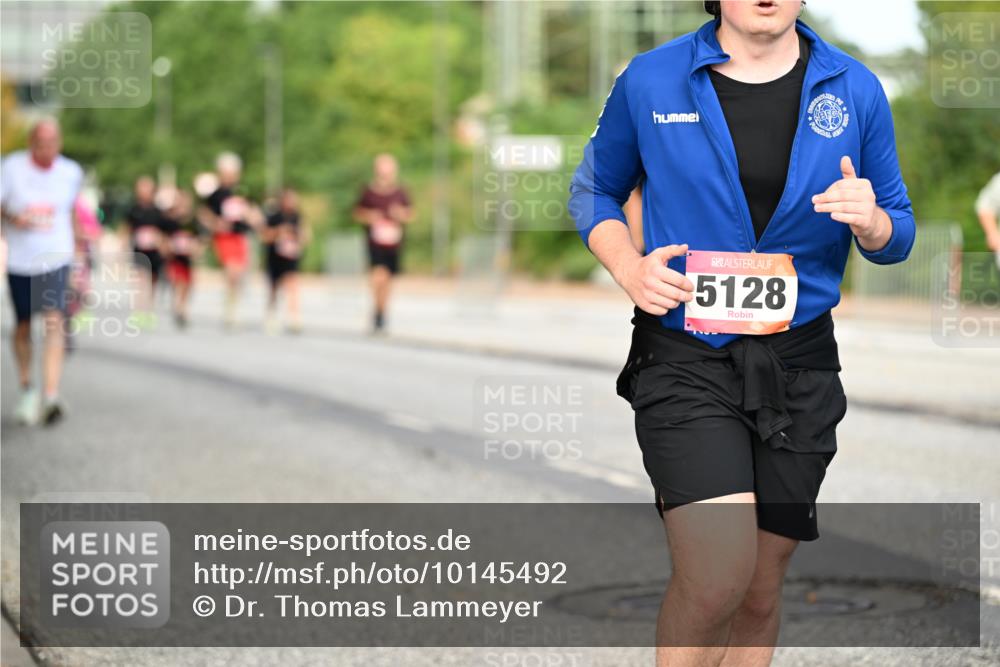 06.09.2026 - CURREX Alsterlauf Dr. Thomas Lammeyer http://msf.ph/oto/10145492 06.09.2026 10:18:29 Laufen 5128 meine-sportfotos.de