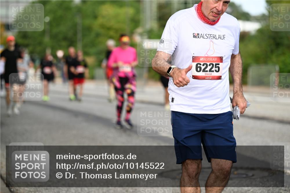 06.09.2026 - CURREX Alsterlauf Dr. Thomas Lammeyer http://msf.ph/oto/10145522 06.09.2026 10:18:36 Laufen 6225 meine-sportfotos.de