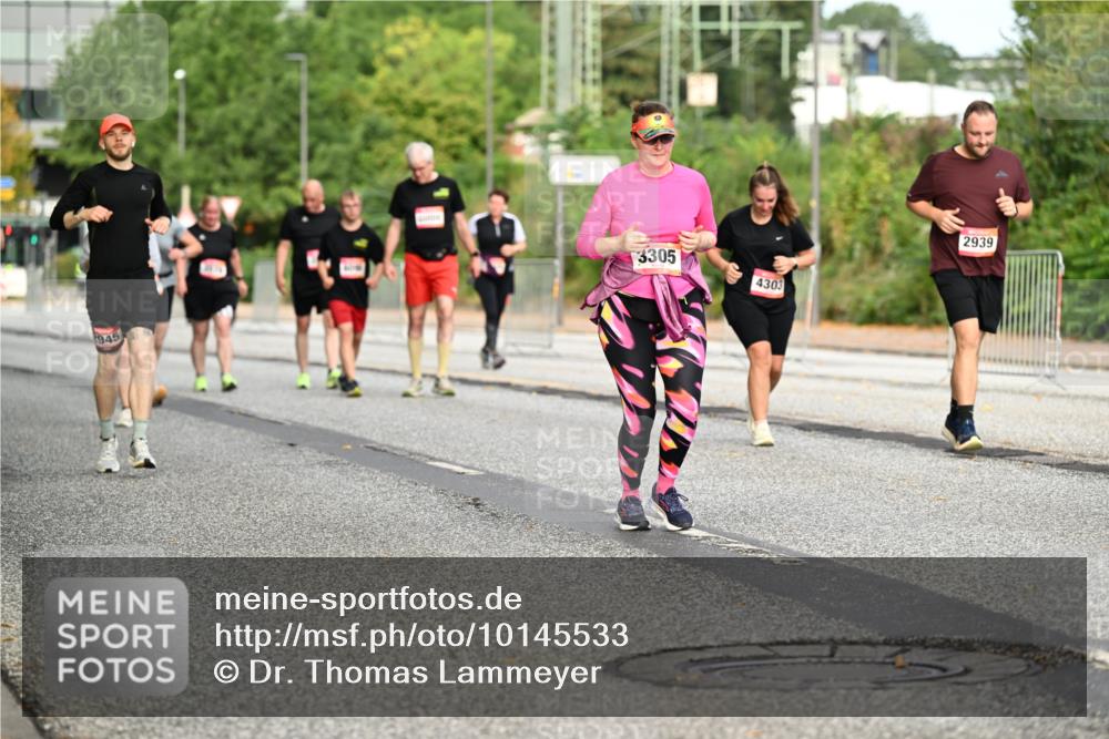 06.09.2026 - CURREX Alsterlauf Dr. Thomas Lammeyer http://msf.ph/oto/10145533 06.09.2026 10:18:38 Laufen 945, 3305, 4303, 2939 meine-sportfotos.de